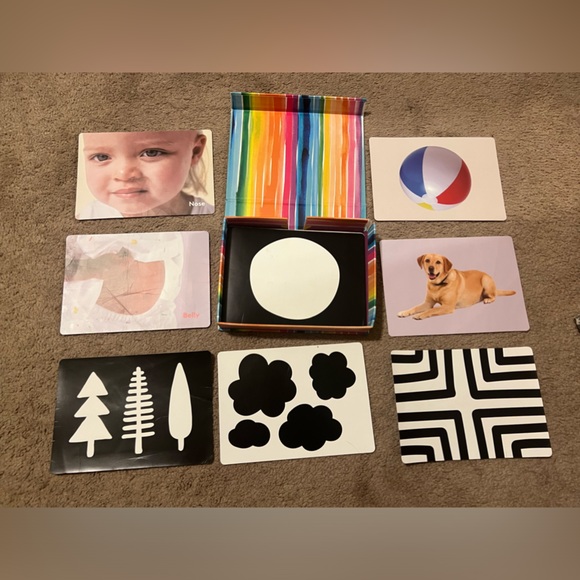 Lovevery things I see texture cards and extra cards - Picture 1 of 5